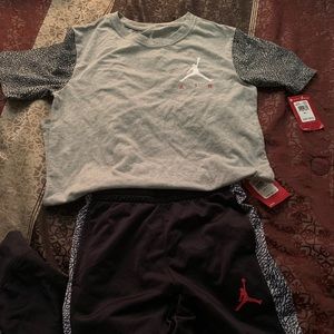 Medium Boys Jordan Set